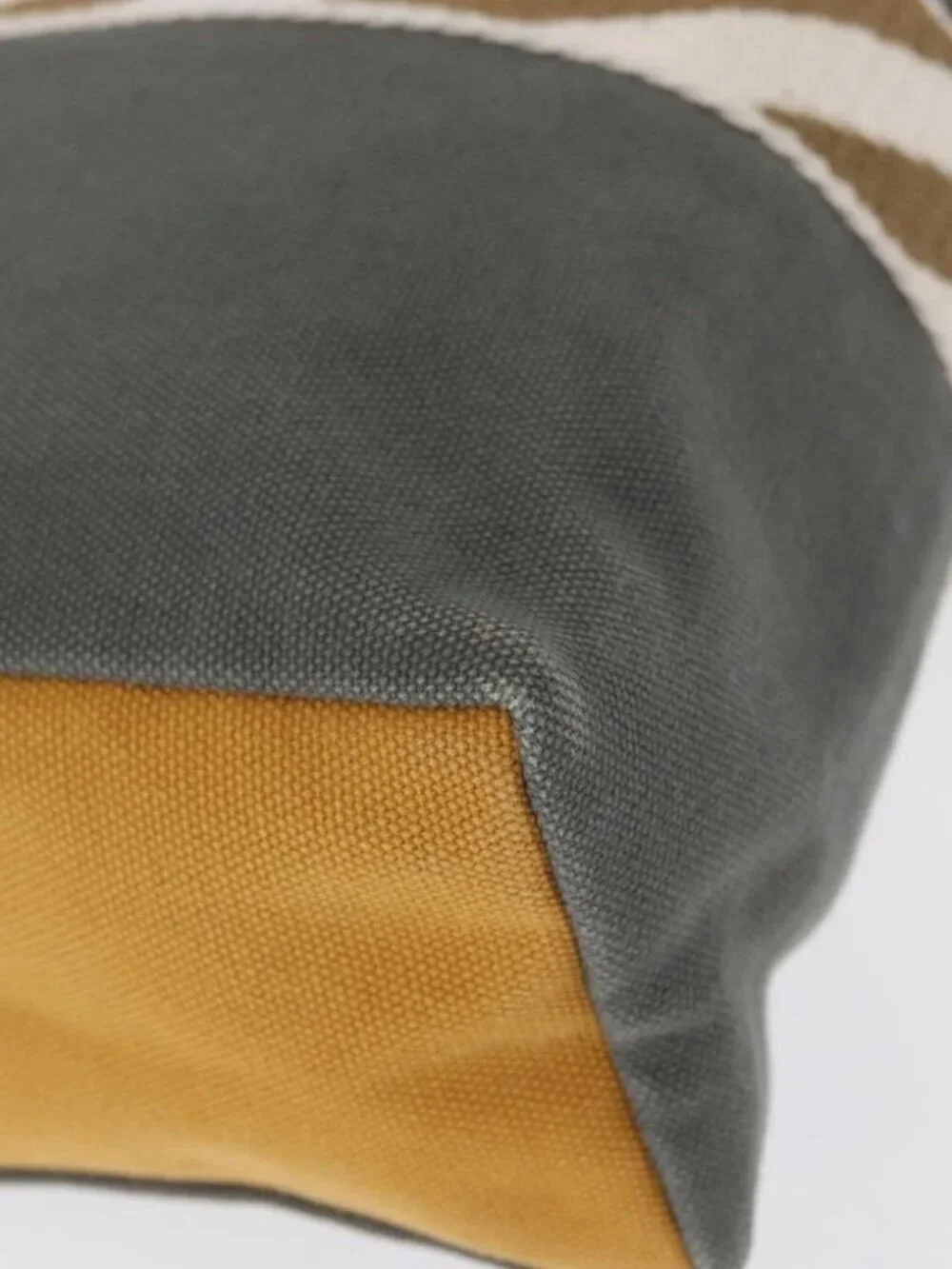 HERMES Jimetu Jumping Pouch Canvas Gray Auth - Picture 9 of 15